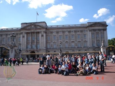 Przed Palacem Buckingham